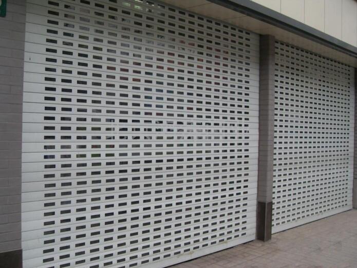 水晶卷簾門(mén)